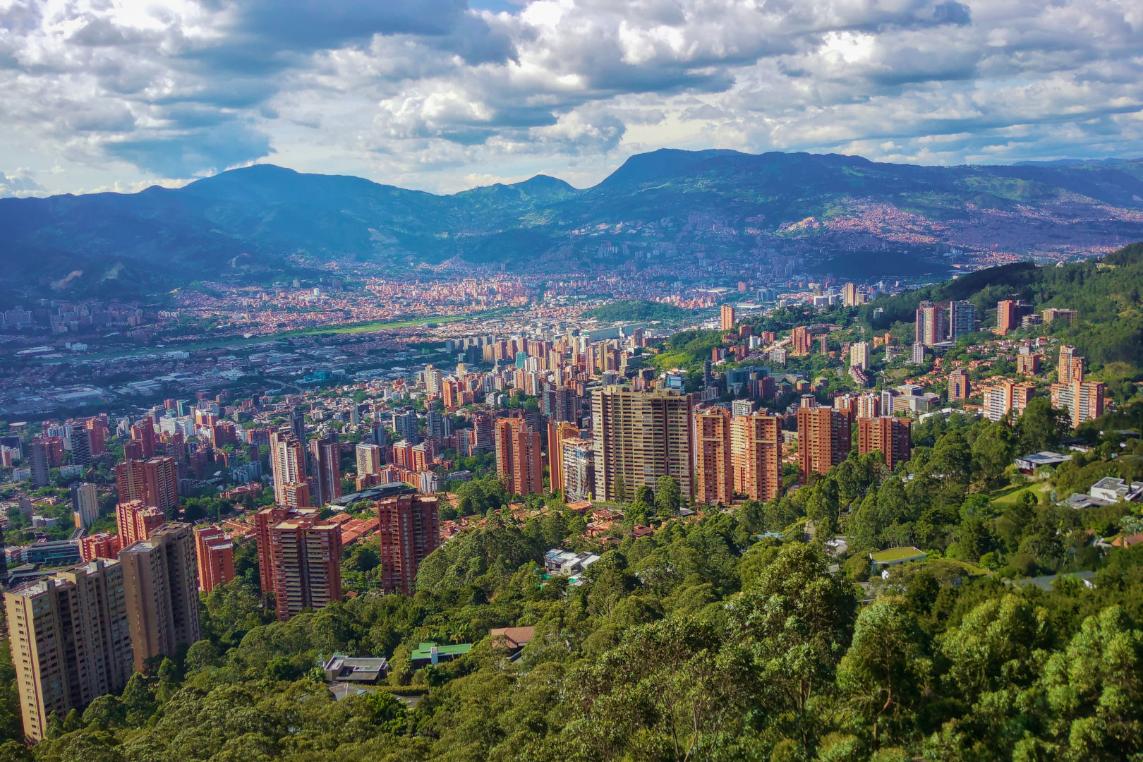 Panorámica de Medellín desde Las Palmas